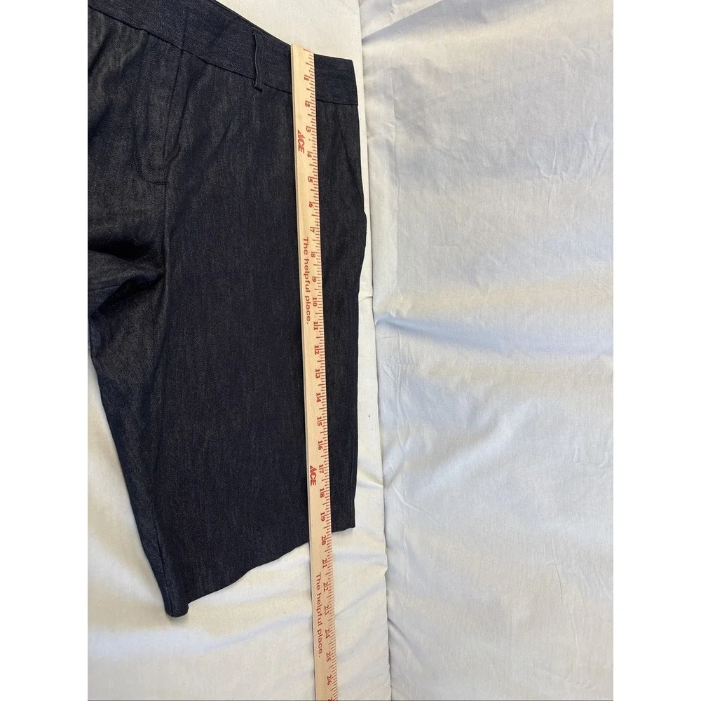 Van Heusen Denim Bermuda Shorts Womens 12 Blue Dark Wash Stretch Chino Mid Rise